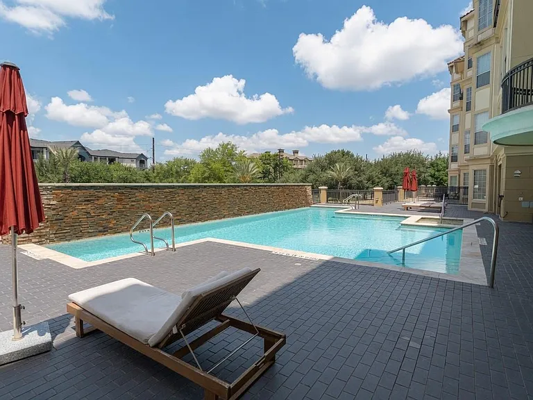 7575 Kirby Dr #2214 — Photo 27