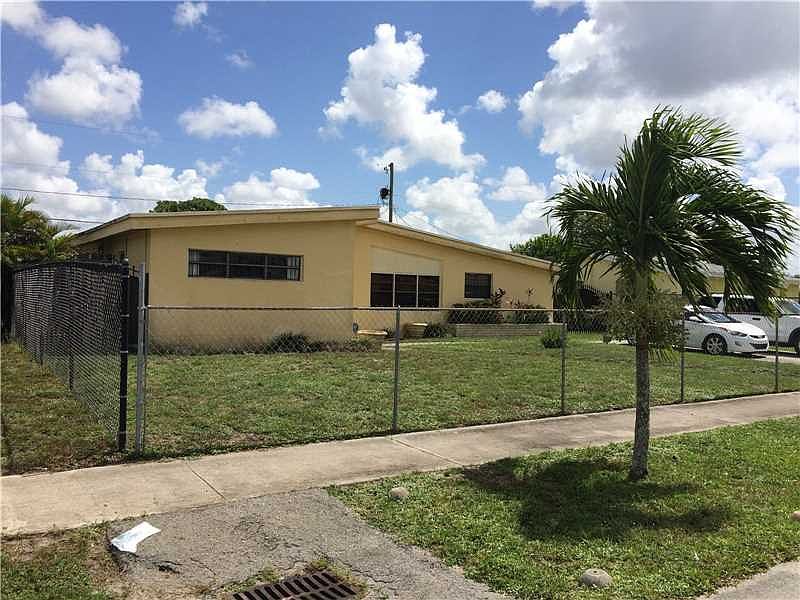1st image of 1920 NW 185th Ter
