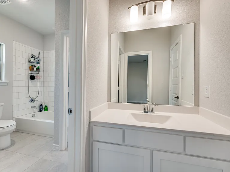 333 Foxthorne Way — Photo 7