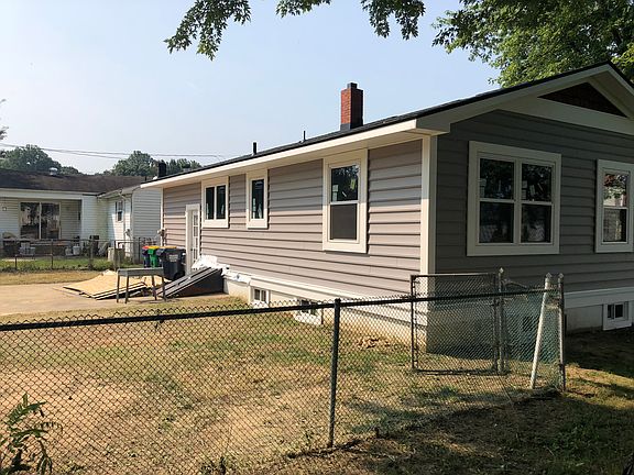 4th image of 905 S Scott St