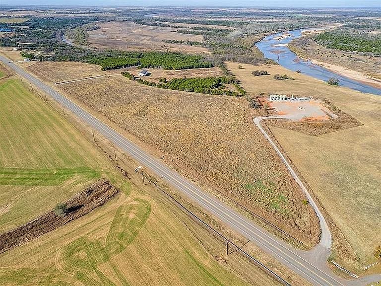 2nd image of 17000 W 33rd Hwy Lot 2