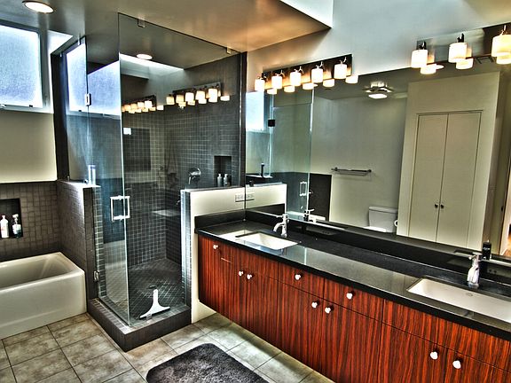 2nd image of 4852 Coldwater Canyon Ave