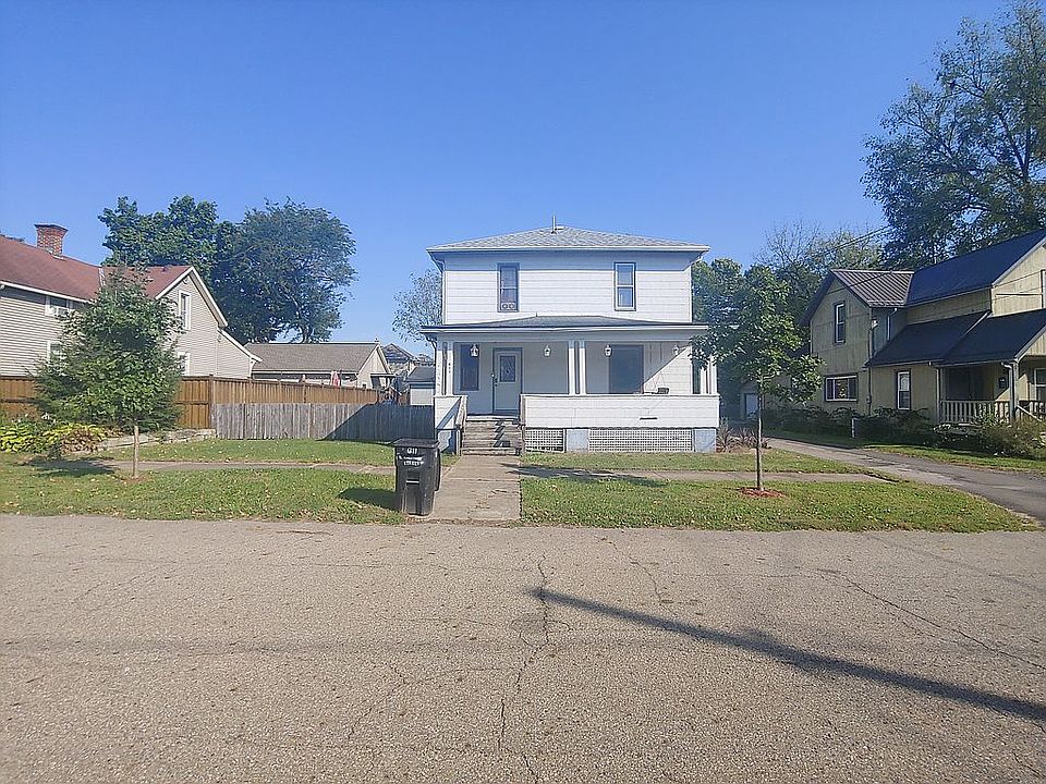 1st image of 611 E Chestnut St