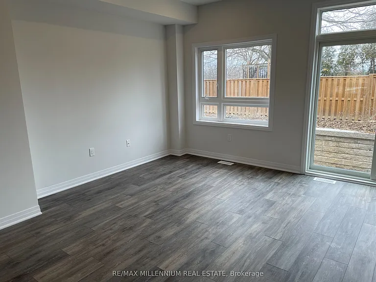 51 Sparrow Ave #24 — Photo 7