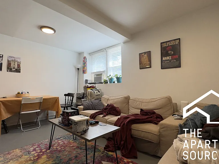 2049 N Bingham St #G — Photo 5