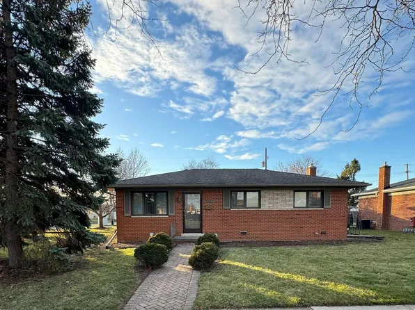 2005 Hempstead Dr, Troy, MI 48083