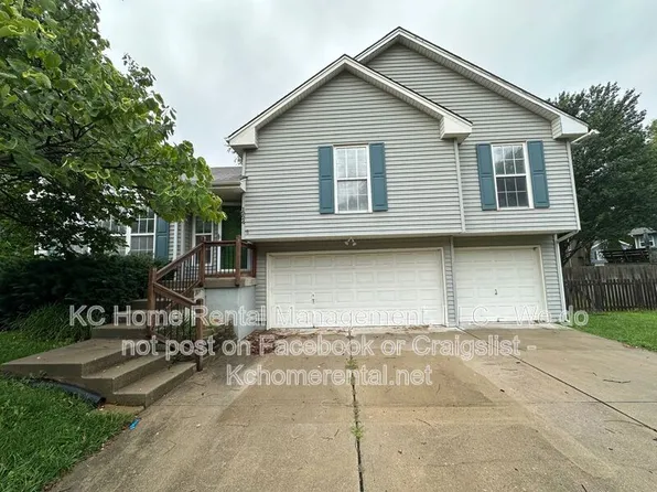 1224 SE Princeton Dr, Lees Summit, MO 64063