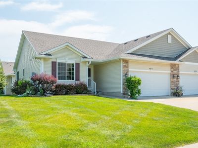 6077 Bradford Ln, Johnston, IA, 50131