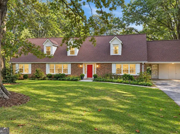 400 Harris St, Toccoa, GA 30577