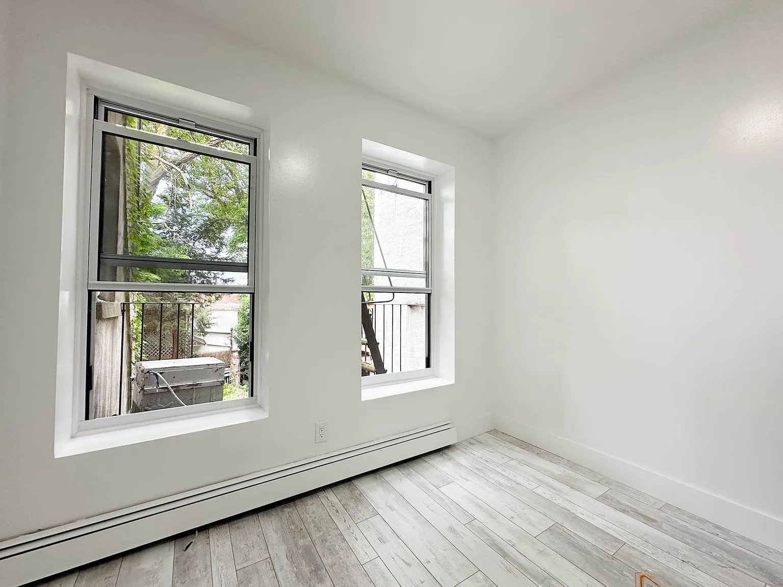 376 Columbia Street — Photo 3