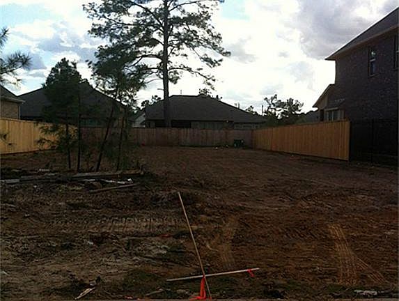 5th image of 154 Lindenberry Cir