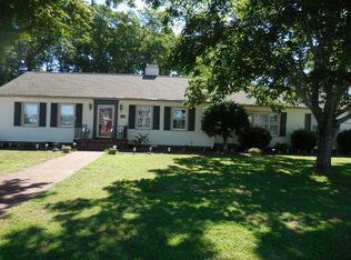 35 N Court St, Windsor, VA 23487