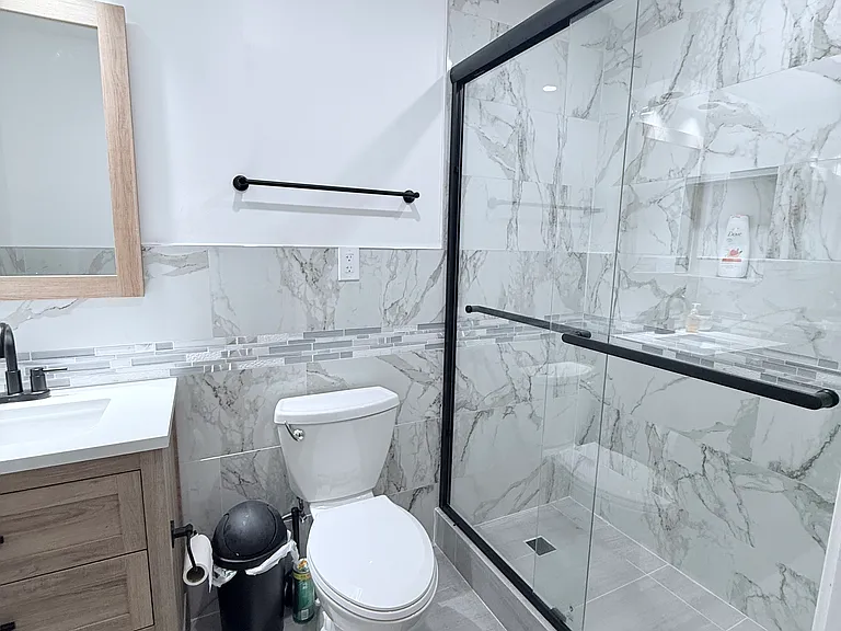 128 Eastwood Cir — Photo 36