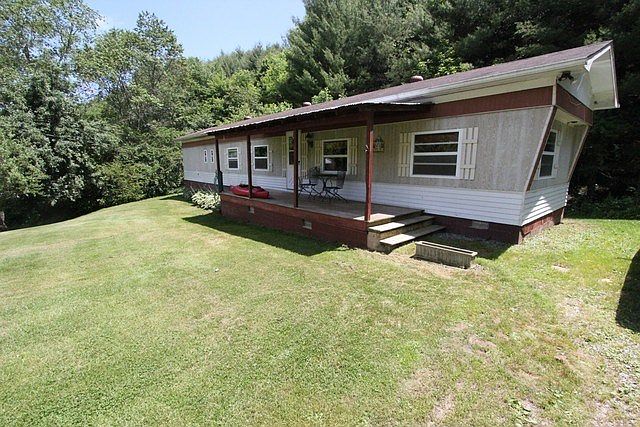 1st image of 219 Reservation Ln