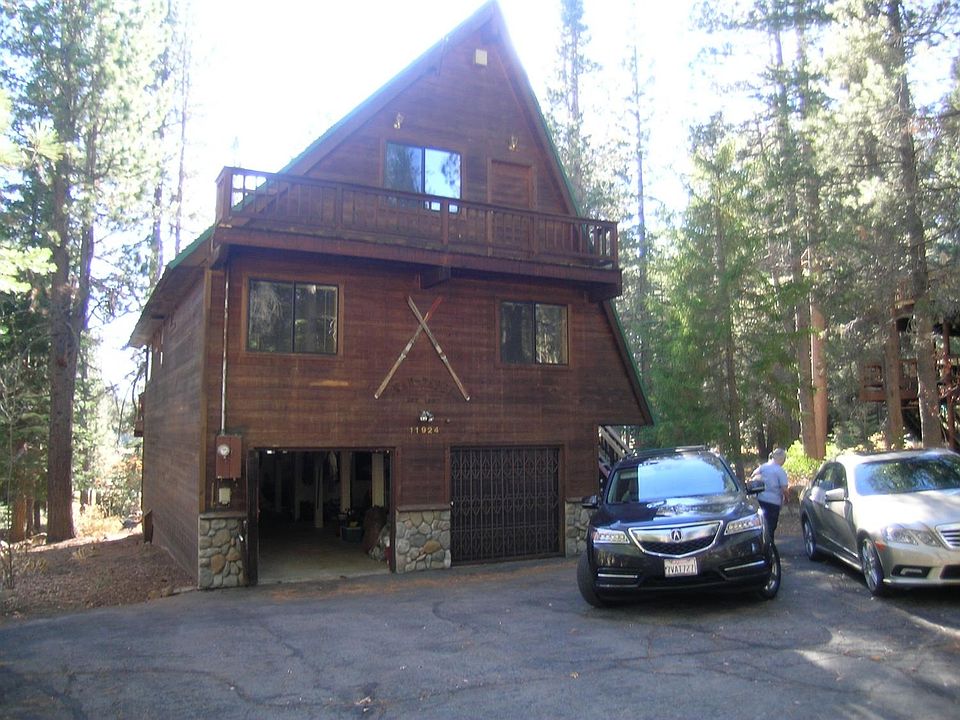 1st image of 11924 Lausanne Way