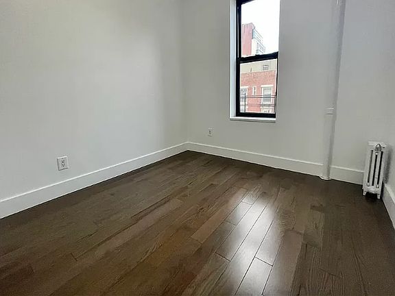 4th image of 80 Madison St APT 17