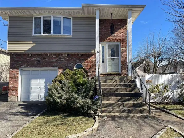26 Madison Avenue, Franklin Square, NY 11010