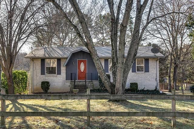 2nd image of 271 Townes Dr