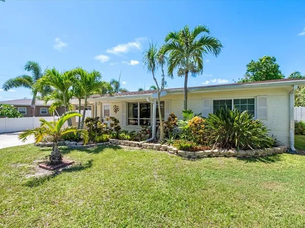 1738 Colleen St, Sarasota, FL 34231