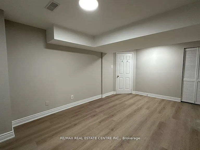 5418 Loonlake Ave #BASEMENT — Photo 12
