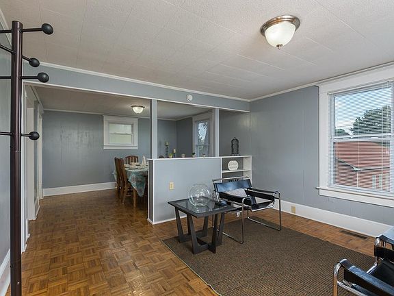 5th image of 365 Vance St