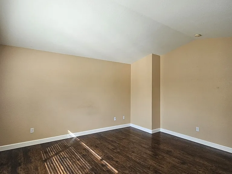 4147 Heirloom Ln — Photo 7