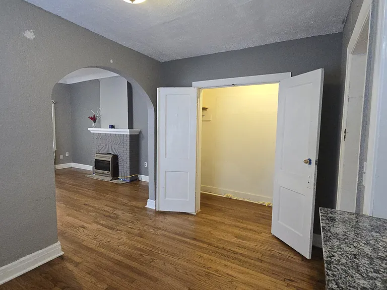 1125 NW 27th St #1 — Photo 7