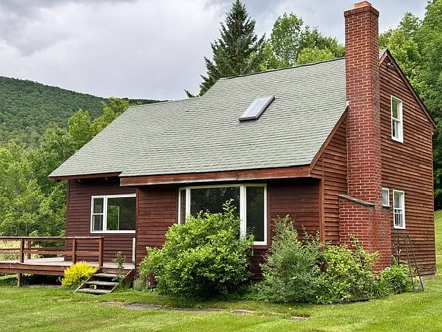 228 Staab Rd — Photo 4