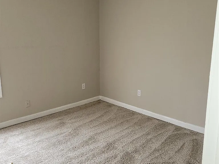 7209 Kassarine Pass — Photo 13