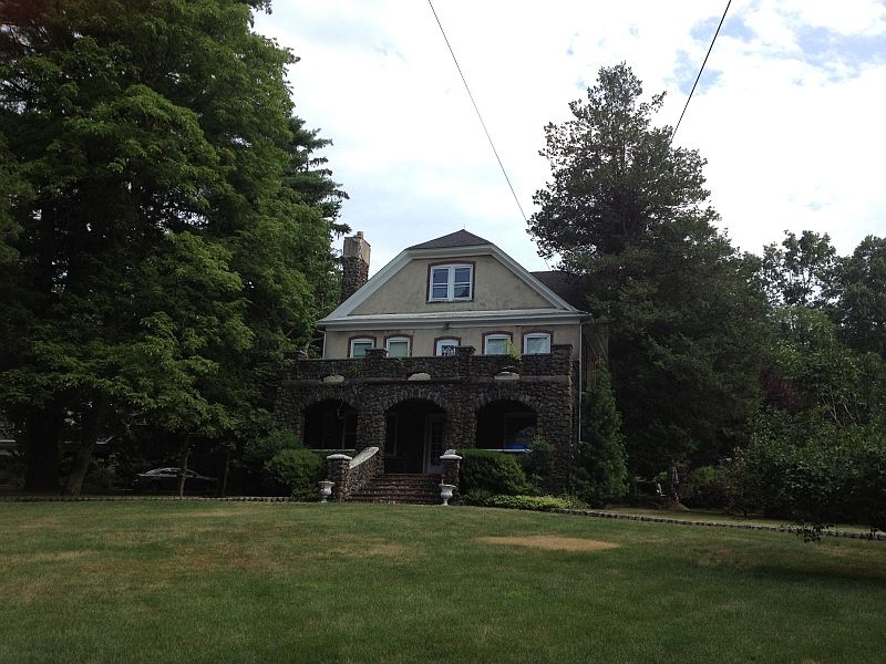 1st image of 675 Mountain Blvd