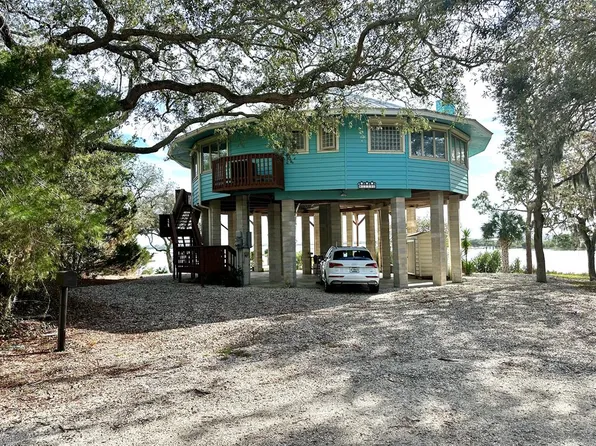 11590 SW 154th Ave, Cedar Key, FL 32625