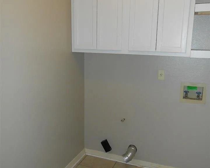 1921 Merlin Rd — Photo 15