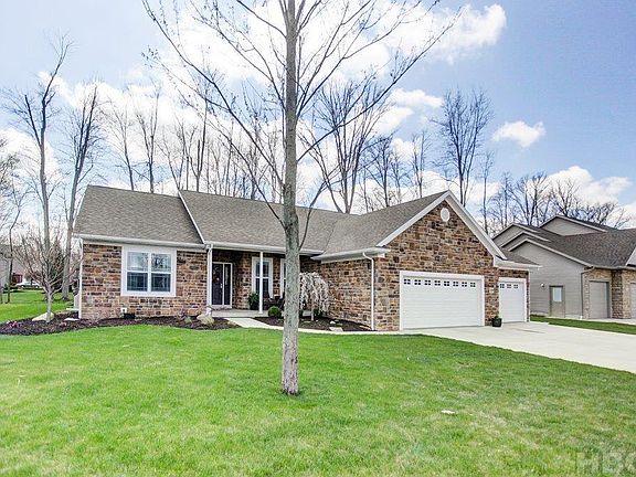 3rd image of 1309 White Birch Dr