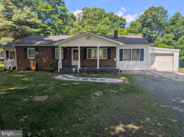 2561 Apple Pie Ridge Rd, Winchester, VA 22603