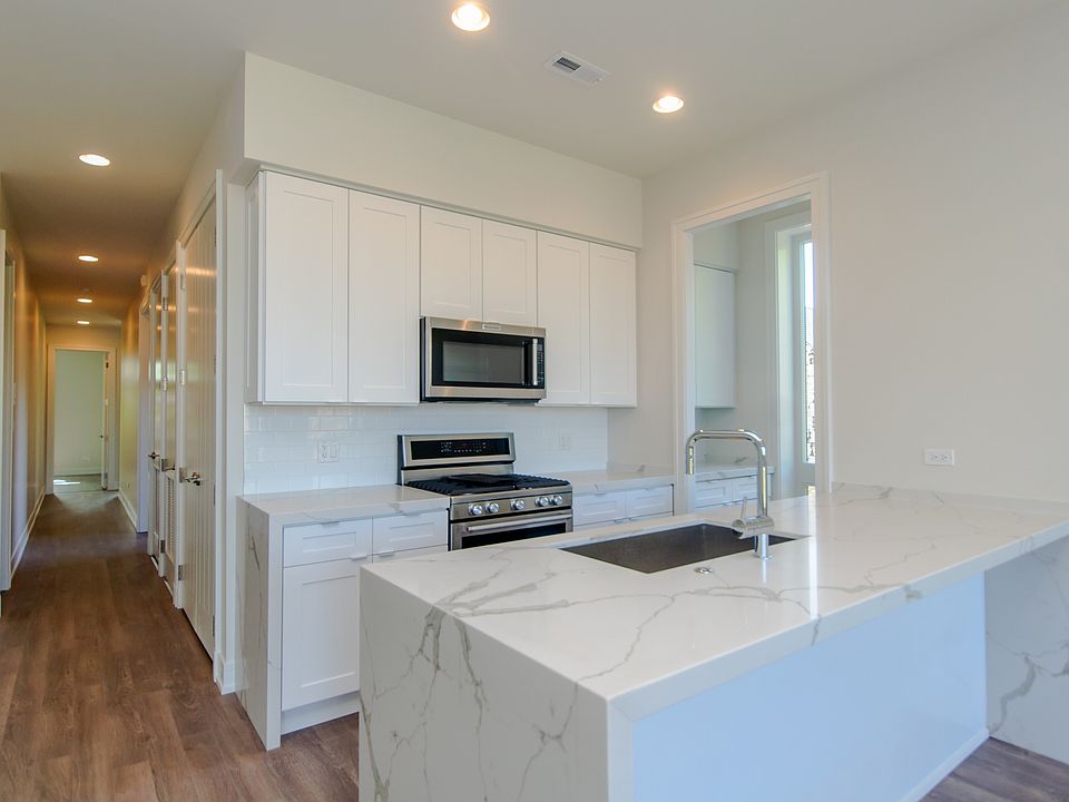 1st image of 2812 N Mildred Ave #2