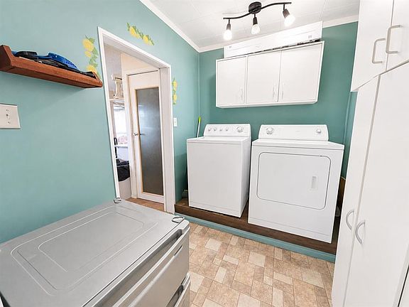 3rd image of 4631 W 50th St