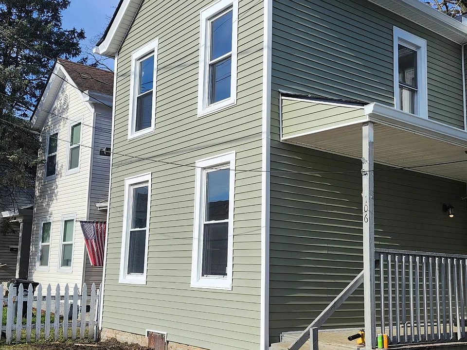 106 Gordon Ave