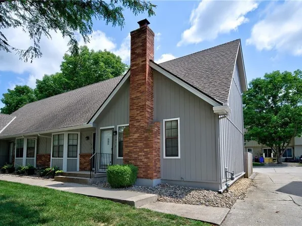 131 SW Donovan Rd, Lees Summit, MO 64063