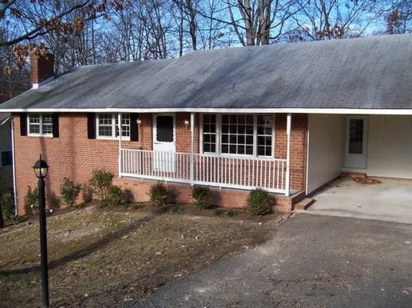427 Deerwood Dr, Fredericksburg, VA 22401