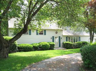 270 Four Rod Rd, Hamden, CT 06514