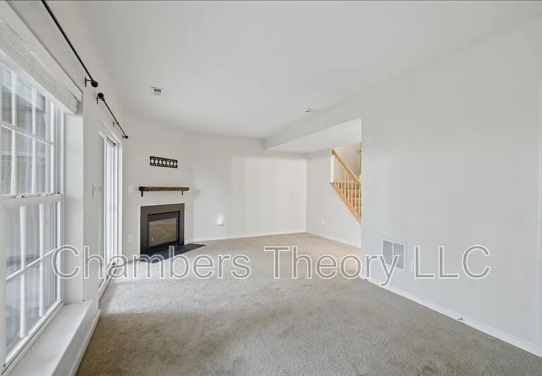 42693 Rolling Rock Sq — Photo 35