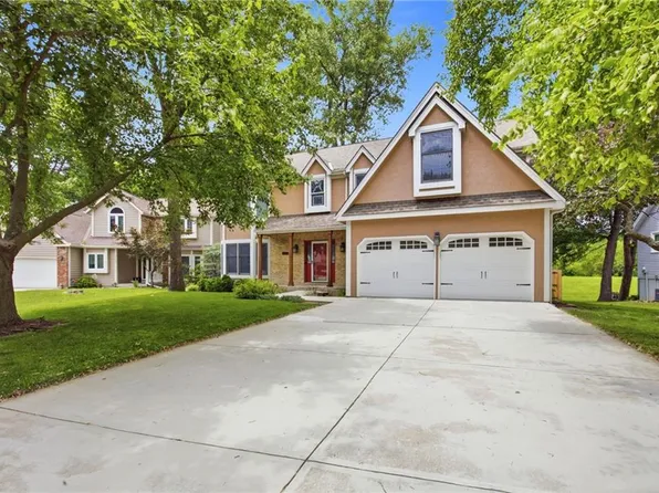 6220 N Indiana Ave, Gladstone, MO 64119