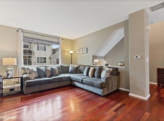 4th image of 1765 Concord Dr