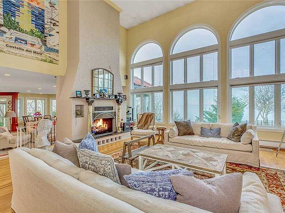 3rd image of 640 Lloyds Ln
