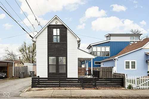 810 Grove St #A Photo 1
