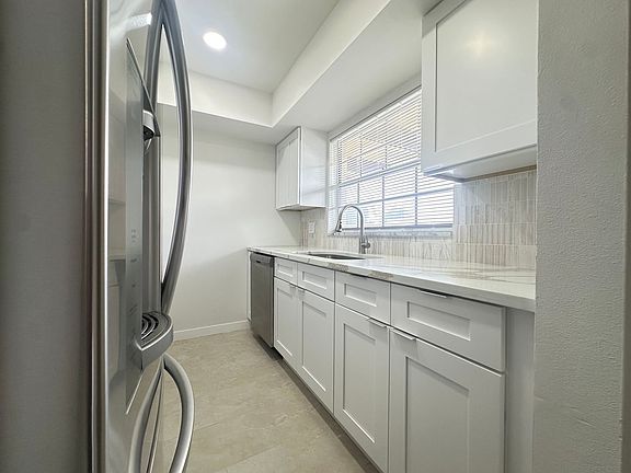 5th image of 1845 S Highland Ave APT 6-11