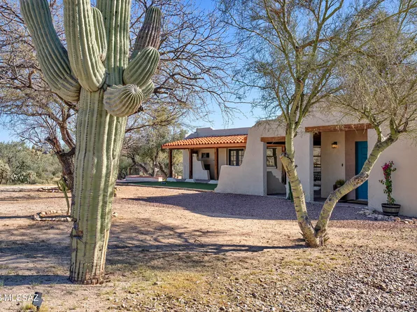 4465 W Flying Diamond Dr, Tucson, AZ 85742