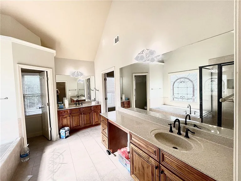 2620 Village Chase Dr — Photo 21