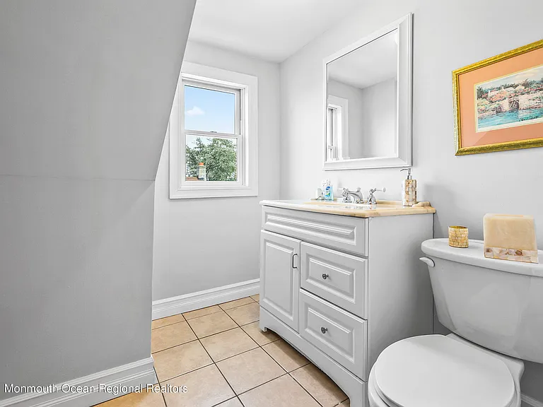 513 Ocean Park Ave — Photo 25