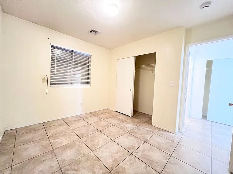 2137 Windhurst St — Photo 13